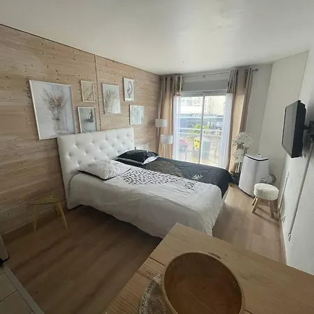 Renove Au Centre Port, A 2 Min Des Commodites Et Proche - Fr-1-723-154